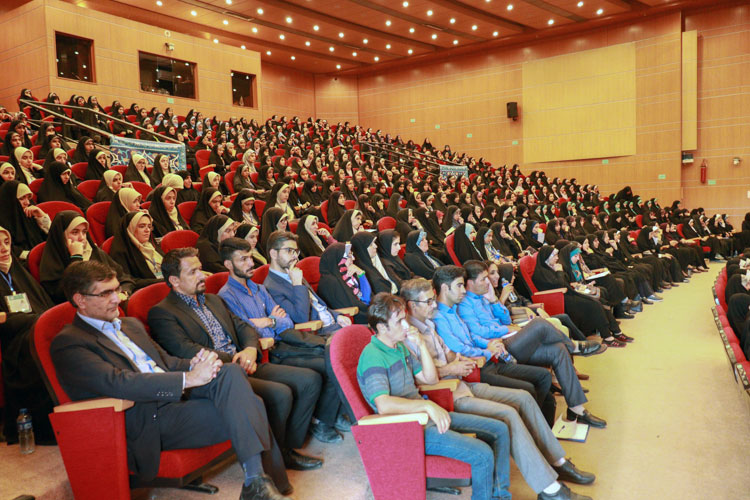 گزارش تصویری افتتاحیه ماراتن قرآنی دانش‌آموزان دختر در زنجان