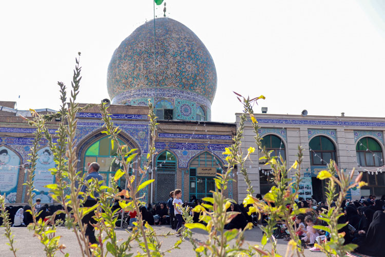 حال و هوای روز عرفه در امامزاده سید ابراهیم(ع) زنجان