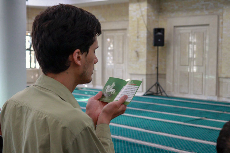 اقامه نماز عید قربان در مصلی خاتم&zwnj;الانبیاء زنجان