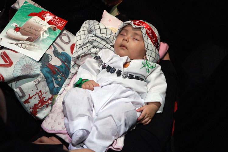 همایش شیرخوارگان حسینی در زنجان