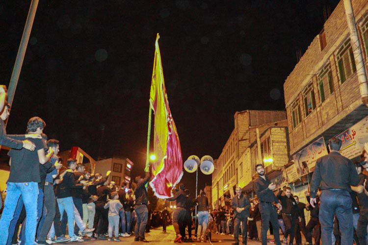 چلچراغ زنجانی‌ها در سوگ سالار شهیدان