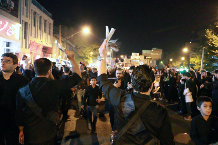 چلچراغ زنجانی‌ها در سوگ سالار شهیدان