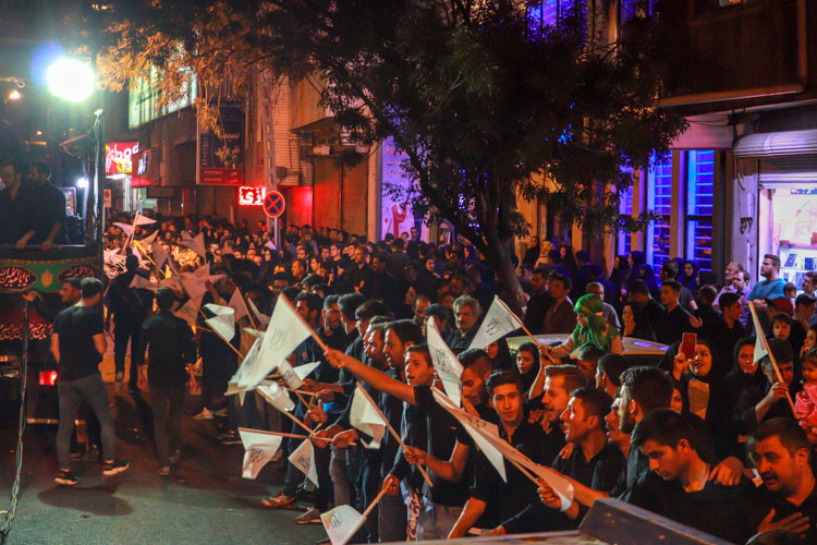 چلچراغ زنجانی‌ها در سوگ سالار شهیدان