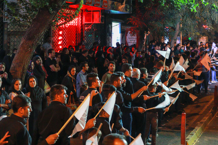 چلچراغ زنجانی‌ها در سوگ سالار شهیدان