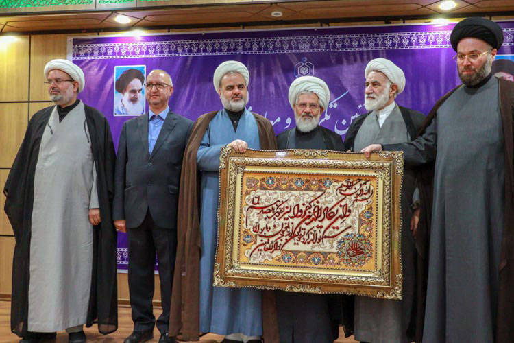 حجت‌الاسلام کرمی مدیرکل اوقاف و امور خیریه استان زنجان شد