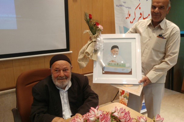 کتاب مسافر کربلا در خرم&zwnj;دره رونمایی شد