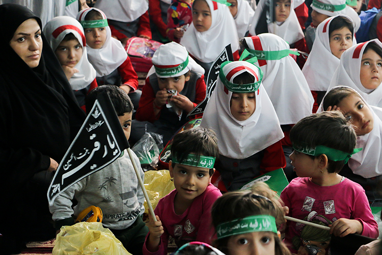 یاد کودک کربلا در همایش 3 ساله‌های حسینی زنجان