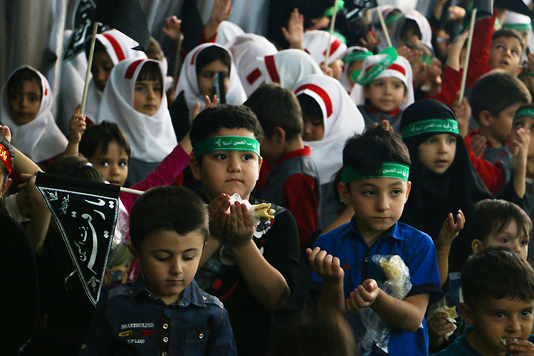 یاد کودک کربلا در همایش 3 ساله‌های حسینی زنجان