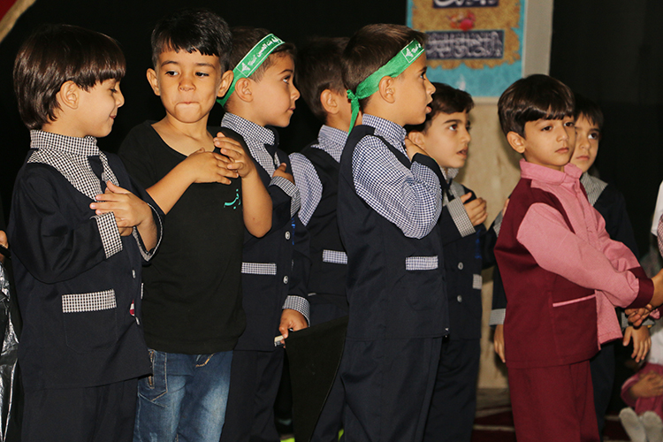 یاد کودک کربلا در همایش 3 ساله‌های حسینی زنجان