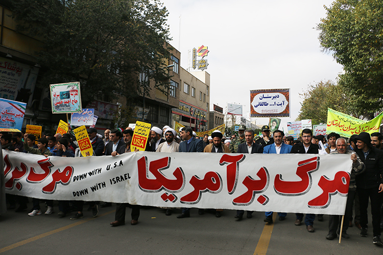 گزارش تصویری مراسم 13 آبان زنجان گزارش تصویری مراسم 13 آبان زنجان