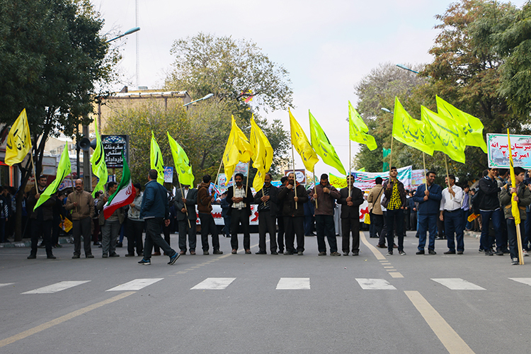 گزارش تصویری مراسم 13 آبان زنجان گزارش تصویری مراسم 13 آبان زنجان