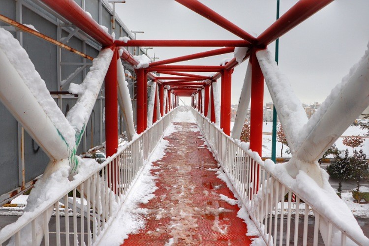 روزهای برفی در زنجان