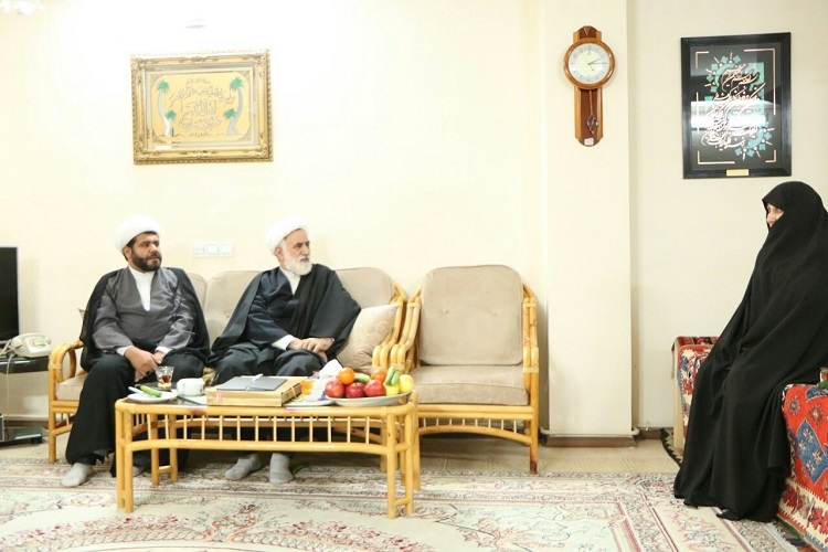 حفظ وحدت مسلمین؛ مهمترین وظیفه مردم در قبال خون شهدا