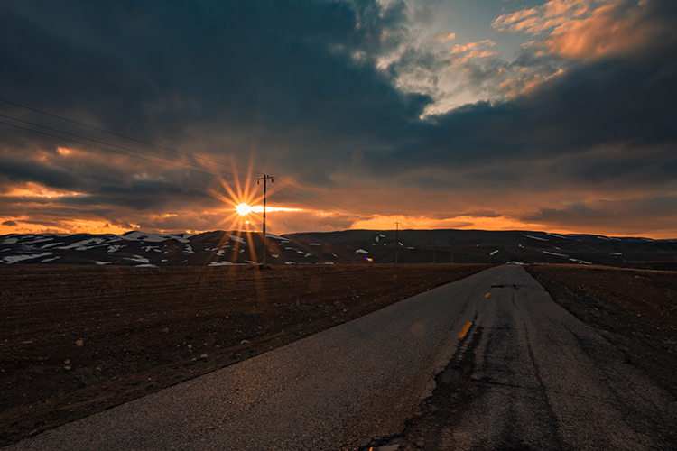عکس | اینجا زنجان؛ ابر و باد و مه و خورشید و فلک در کاراند