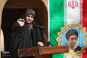 ملاک تفکر انقلابی داشتن شناسنامه ایرانی نیست