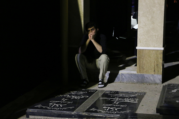 عکس | حال و هوای شب بیست و یکم ماه رمضان در زنجان