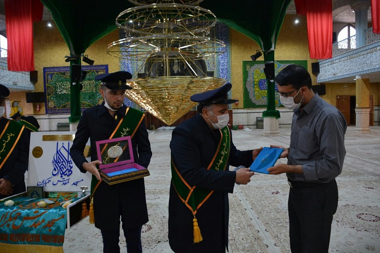 جشن میلاد امام رضا(ع) یا حضور خادمان مسجد جمکران در زنجان