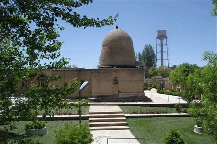 اجرای فاز نخست طرح جامع بقعه قیدار نبی(ع) زنجان اجرای فاز نخست طرح جامع بقعه قیدار نبی(ع) زنجان