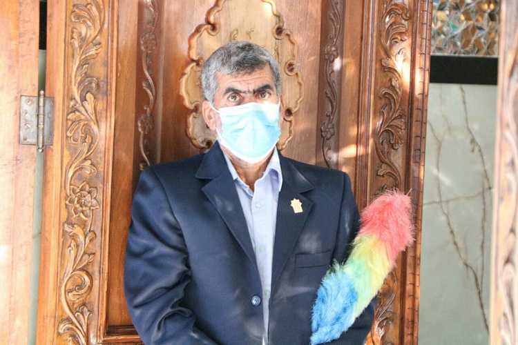 عکس | غبارروبی امامزاده سید ابراهیم(ع) زنجان