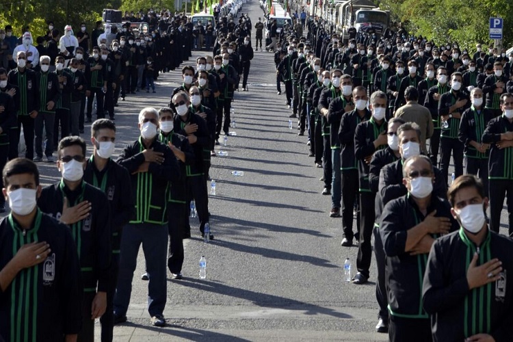 «یل یاتار، طوفان یاتار، یاتماز حسینین پرچمی»/ یومالعباس زنجانیها؛ جلوه کمکهای مومنانه «یل یاتار، طوفان یاتار، یاتماز حسینین پرچمی»/ یومالعباس زنجانیها؛ جلوه کمکهای مومنانه