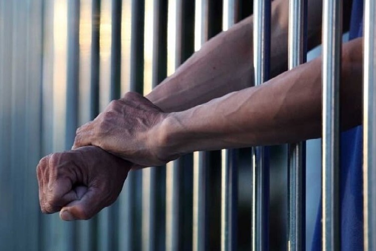 تشکیل کمیته آزادسازی زندانیان جرائم مالی غیرعمد در زنجان تشکیل کمیته آزادسازی زندانیان جرائم مالی غیرعمد در زنجان