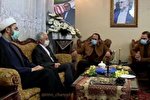 دیدار وزیر علوم و رئیس نهاد رهبری در دانشگاه‌ها با خانواده شهید فخری‌زاده