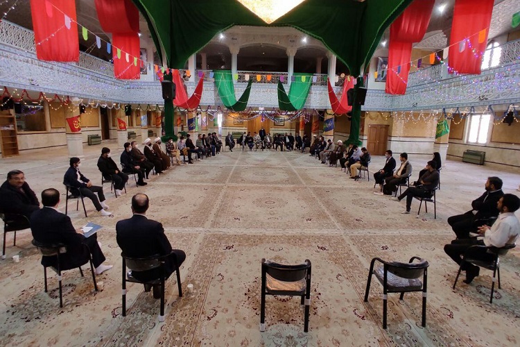 تدارک حسینیه اعظم زنجان برای جشن نیمه شعبان