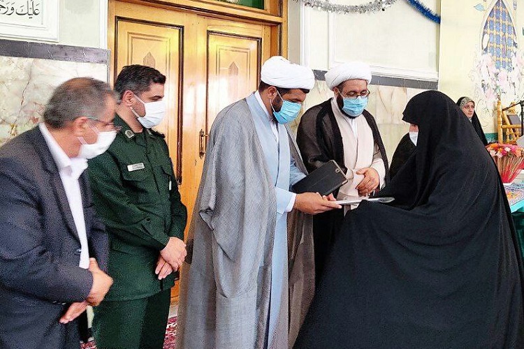 برگزاری جشن تکریم امامزادگان در زنجان برگزاری جشن تکریم امامزادگان در زنجان