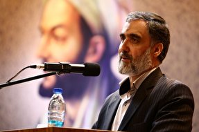 جهاددانشگاهی مسئله محور حرکت کند