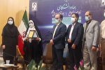 معاون فرهنگی جهاددانشگاهی همدان تجلیل شد