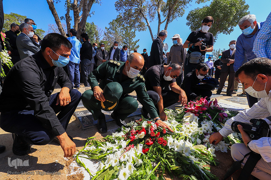 مادر شهید «مجید شهریاری» در پایتخت شور و شعور حسینی آرام گرفت مادر شهید «مجید شهریاری» در پایتخت شور و شعور حسینی آرام گرفت