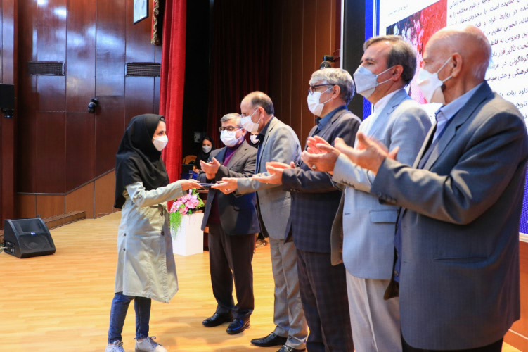 درخشش ایکنای زنجان در جشنواره سلامت و رسانه