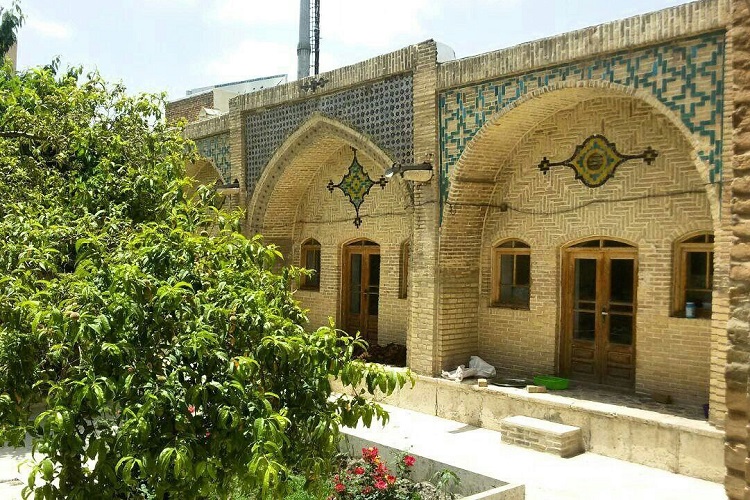 نام بانوی زنجانی بر طولانیترین وقفنامه کشور نام بانوی زنجانی بر طولانیترین وقفنامه کشور