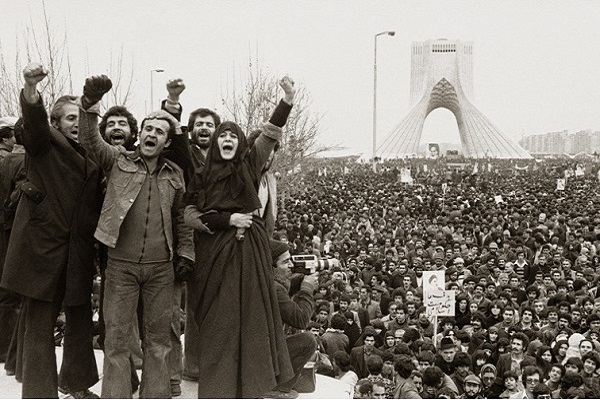 نمایشگاه عکس انقلاب نمایشگاه عکس انقلاب