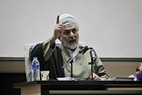 انقلاب اسلامی ایران معادله قدرت‌ها را بر هم ریخت