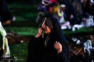 عکس | قرارِ بندگی در پارک ملت مشهد