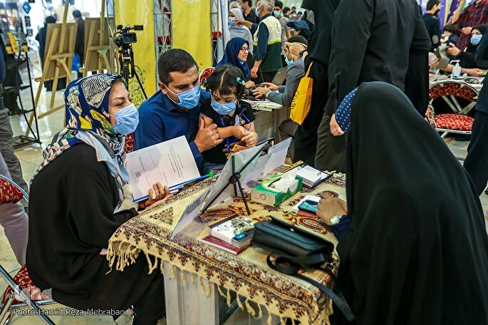 واکسیناسیون و کنترل قند و فشار خون در بخش دانشگاهی نمایشگاه قرآن + صوت