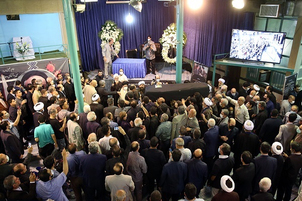 مراسم وداع با پیکر حجت‌الاسلام دعایی در حسینیه جماران برگزار شد