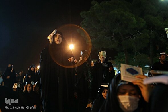 فتوکلیپ | احیای شب نوزدهم رمضان در ایران اسلامی