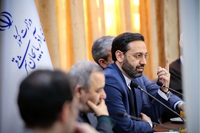 مردم در جمهوری اسلامی محور اداره جامعه هستند