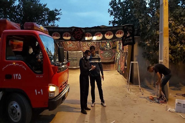 ۹۰ آتشنشان در روز دسته عزاداری حسینیه اعظم در آمادهباش هستند ۹۰ آتشنشان در روز دسته عزاداری حسینیه اعظم در آمادهباش هستند