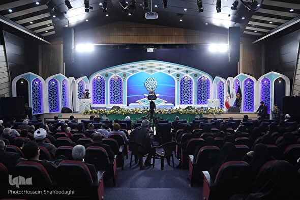فیلم | تلاوت قاریان در فینال مسابقات سراسری قرآن کریم
