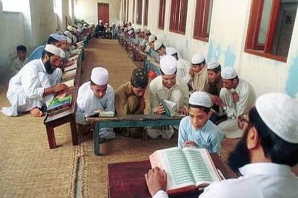 مخالفت مسلمانان هند با لغو کمک مالی به مدارس دینی