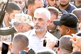 فیلم | لحظاتی از دیدار شهید «یحیی السنوار» با رهبر معظم انقلاب