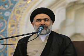 غفلت از عبودیت خداوند ریشه همه مشکلات انسان است