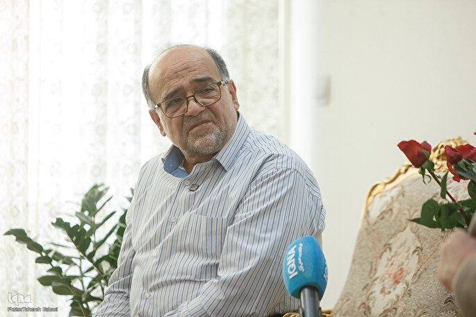 مؤذنی با نوایی خاطره‌ساز و مبدعی با طرح‌های ماندگار قرآنی + عکس