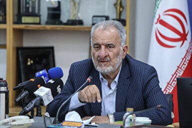 فیلم | بازتاب فرهنگ ایرانی در تکریم شرکت‌کنندگان مسابقات قرآن