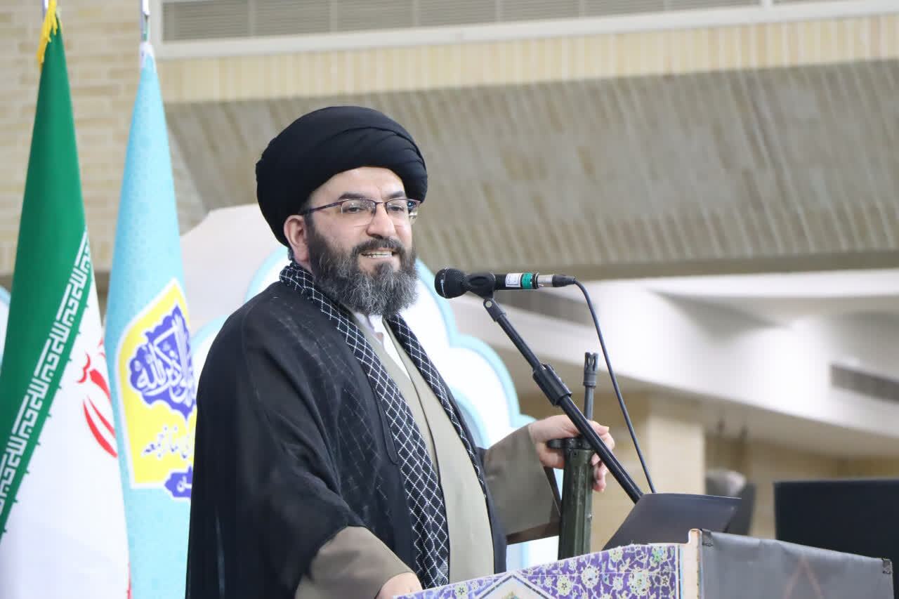 حجتالاسلام حسینی، امام جمعه زنجان حجتالاسلام حسینی، امام جمعه زنجان