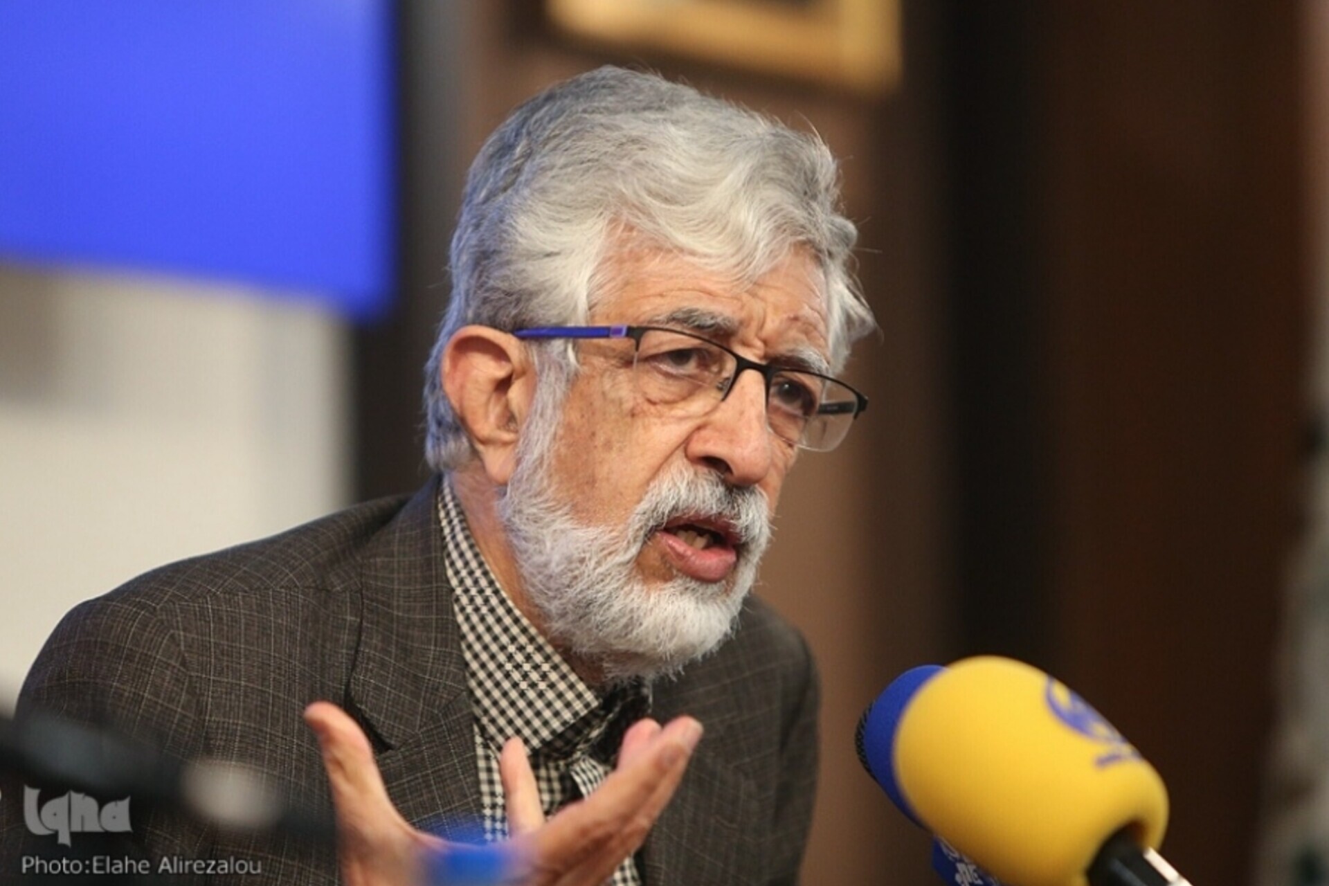 جامعیت استاد فتح‌الله مجتبایی در زبان‌شناسی