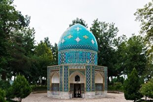 فلسفه سیاسی فارابی و نسبت آن با نظریه ولایت فقیه